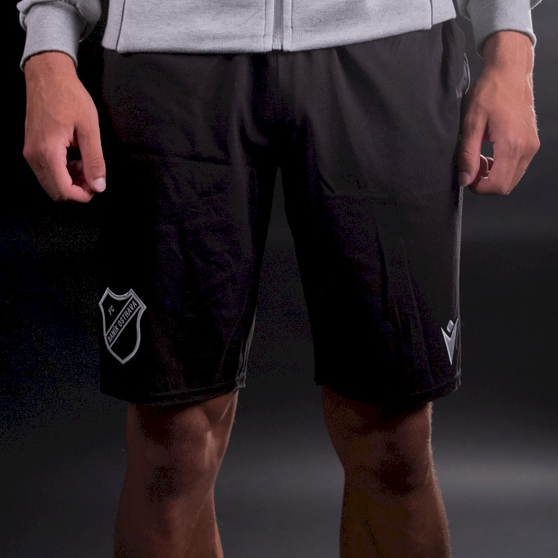 3374-vychazkove kratasy macron uvodni